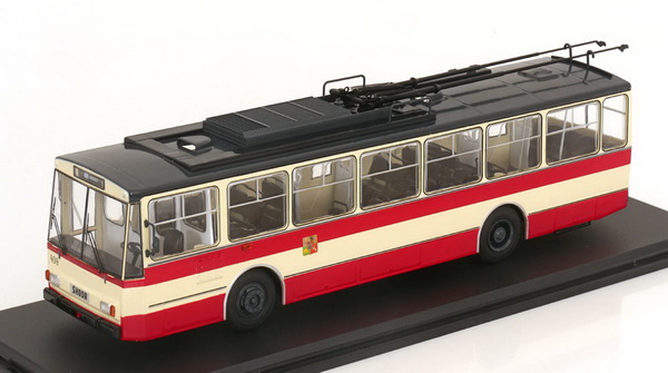 Модель 1:43 троллейбус SKODA 14TR Plzen - 1981